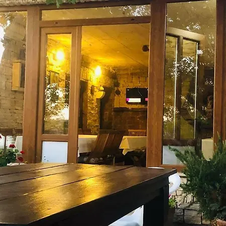 Lovre Apartman