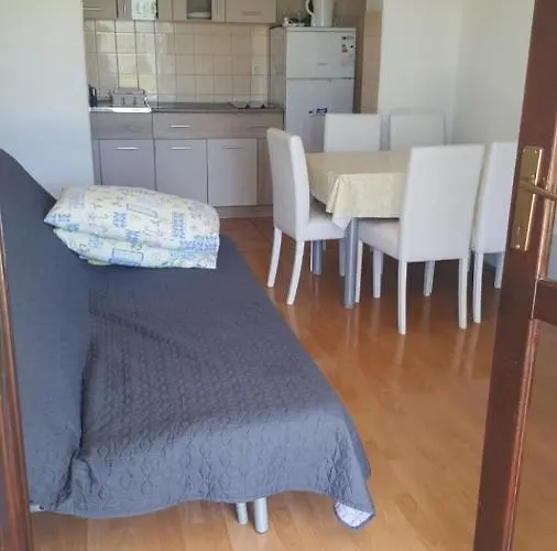 Lovre Apartman