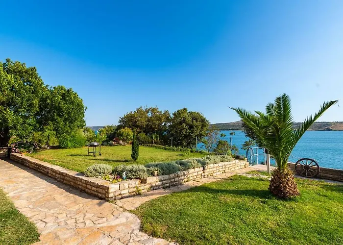Apartman Lovre